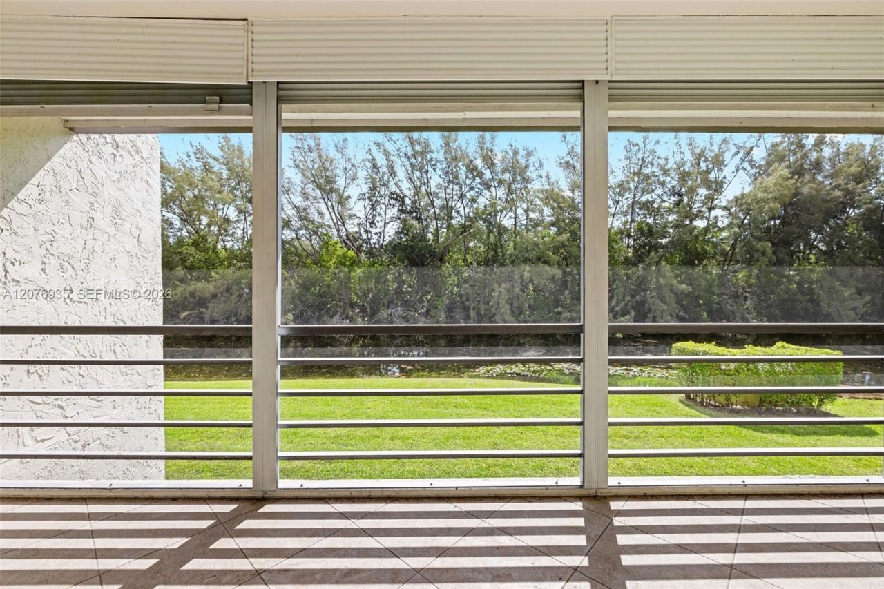 110 Lake Meryl Drive , Unit 216, West Palm Beach, FL 33411 Photo