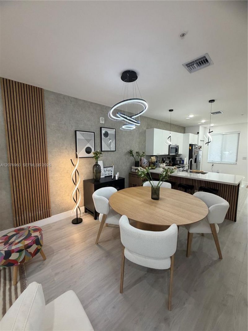 10300 NW 66th St, Doral, FL 33178 Photo