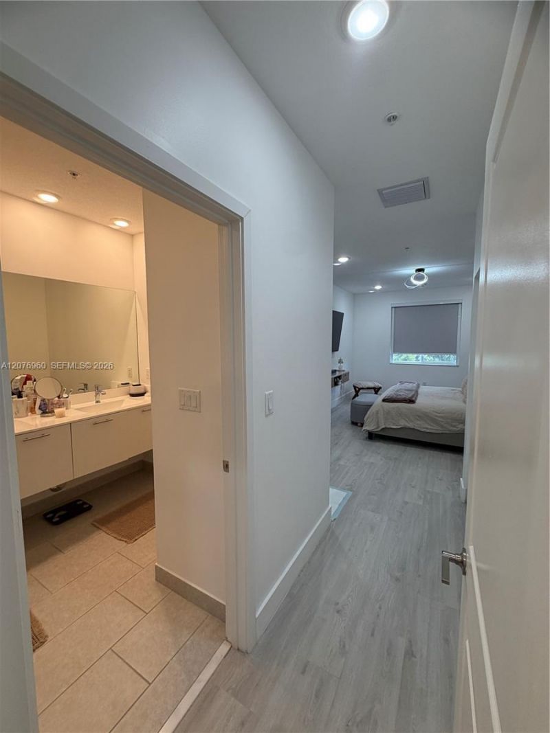 10300 NW 66th St, Doral, FL 33178 Photo