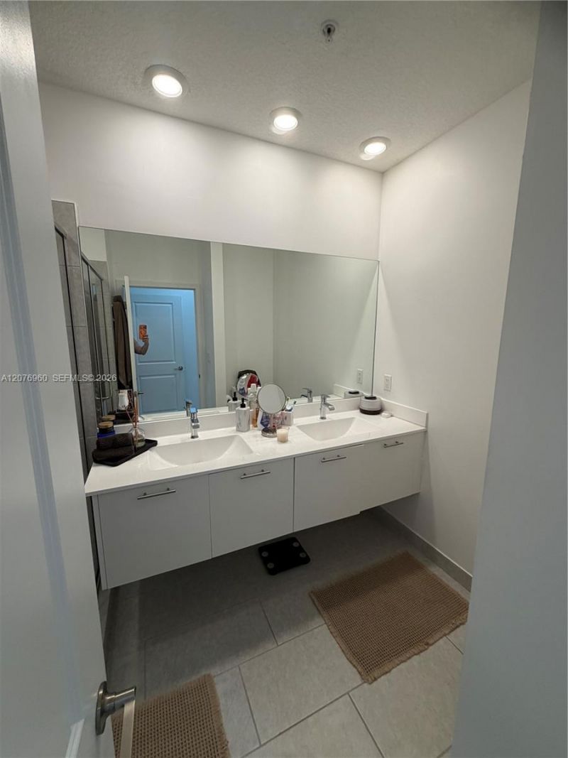 10300 NW 66th St, Doral, FL 33178 Photo