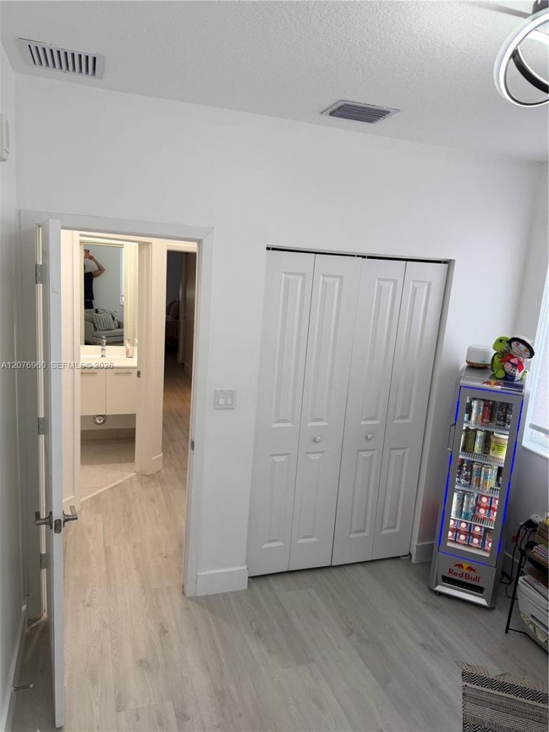 10300 NW 66th St, Doral, FL 33178 Photo