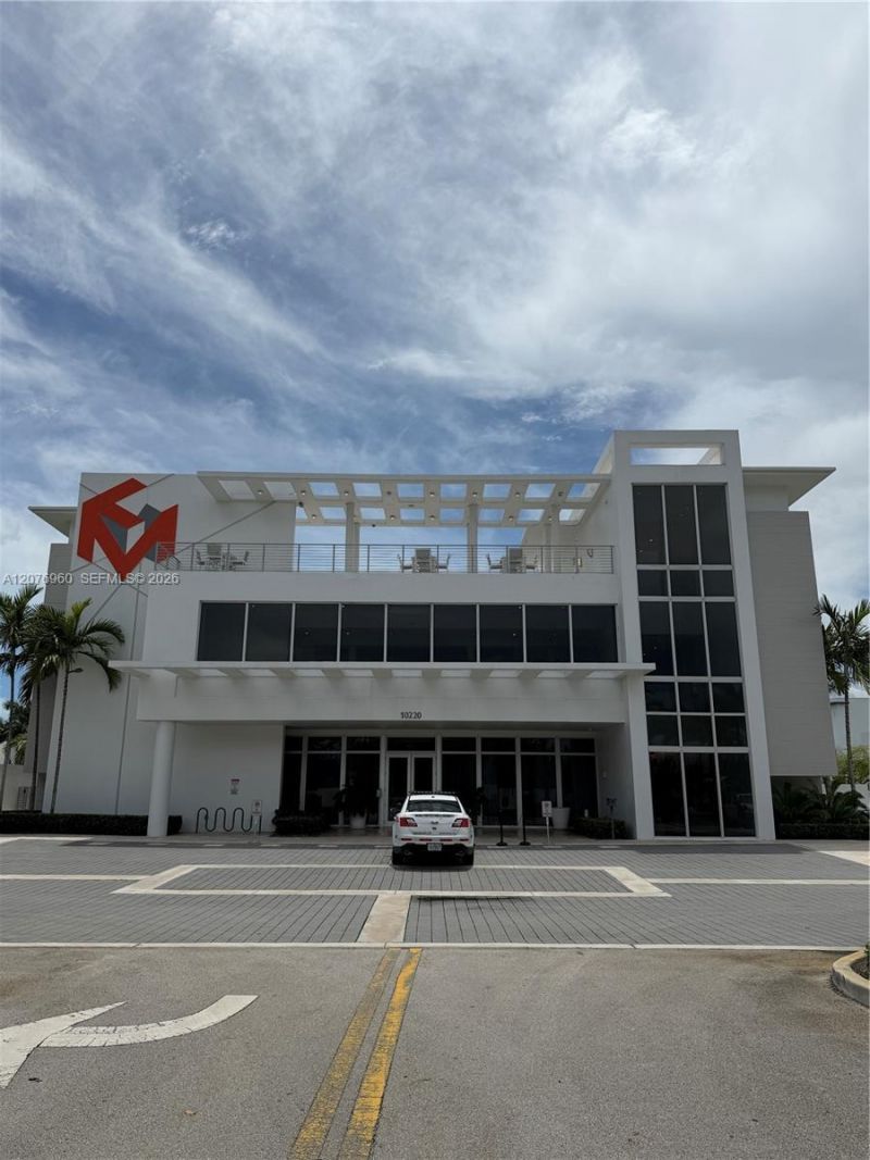 10300 NW 66th St, Doral, FL 33178 Photo