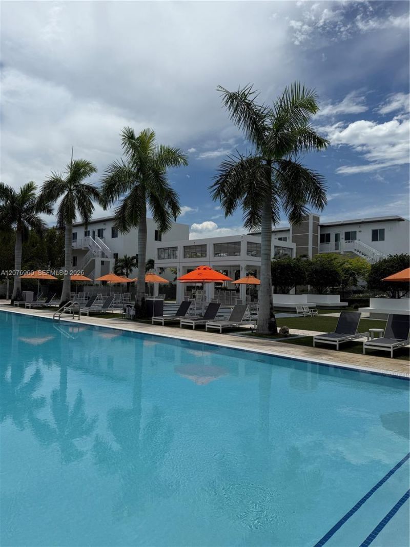 10300 NW 66th St, Doral, FL 33178 Photo