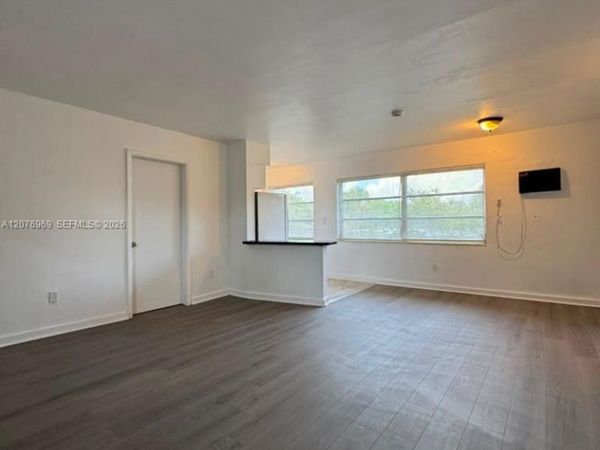 17031 NE 21st Ave , Unit 16, North Miami Beach, FL 33162