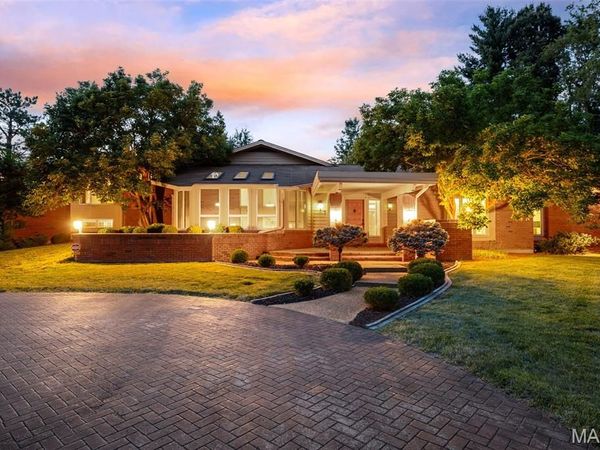 11441 Ladue Road, St Louis, MO 63141