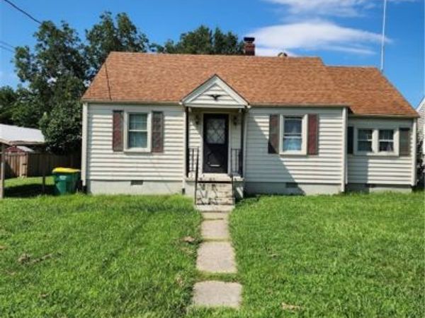 2605 Pickett Street , Hopewell, VA 23860
