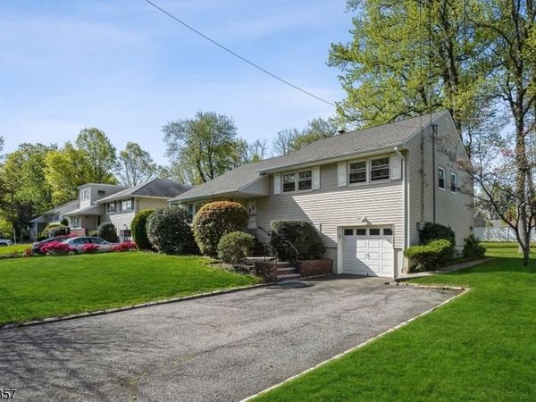 11 N Derby Rd, Springfield, NJ 07081