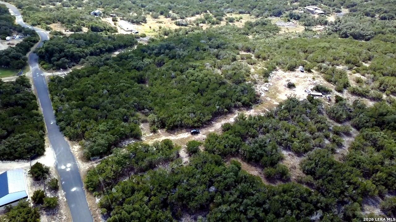 753 County Road 242, Hondo, TX 78861 Main Photo
