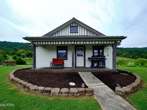 275 Lawson Rd, Bulls Gap, TN 37711