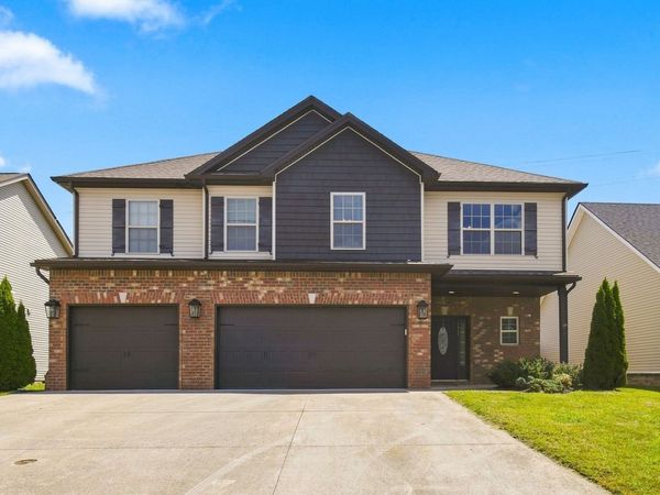 1317 Millet Dr , Clarksville, TN 37040