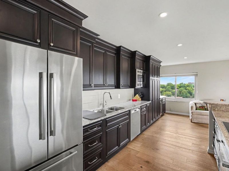 2200 Victory Parkway, Unit 1607, Cincinnati, OH 45206 Photo 7