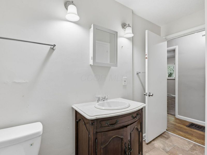 3599 Astor Avenue , Columbus, OH 43227 Photo 32