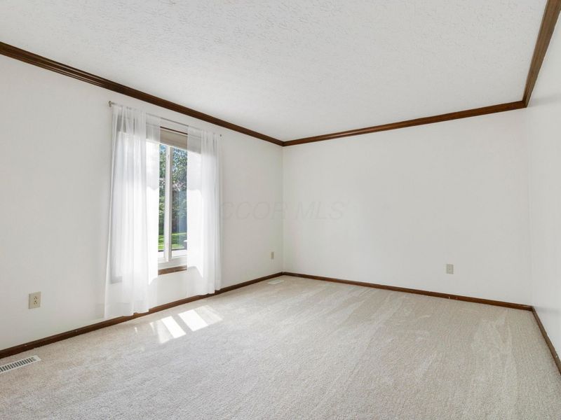2128 Stowbridge Road, Dublin, OH 43016 Photo 56
