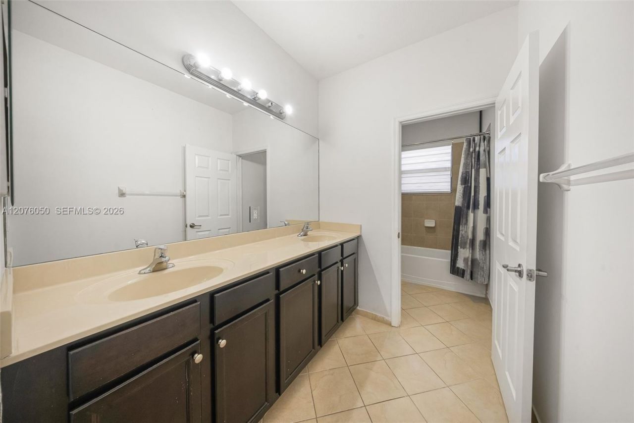 11731 SW 234th St, Homestead, FL 33032 Photo