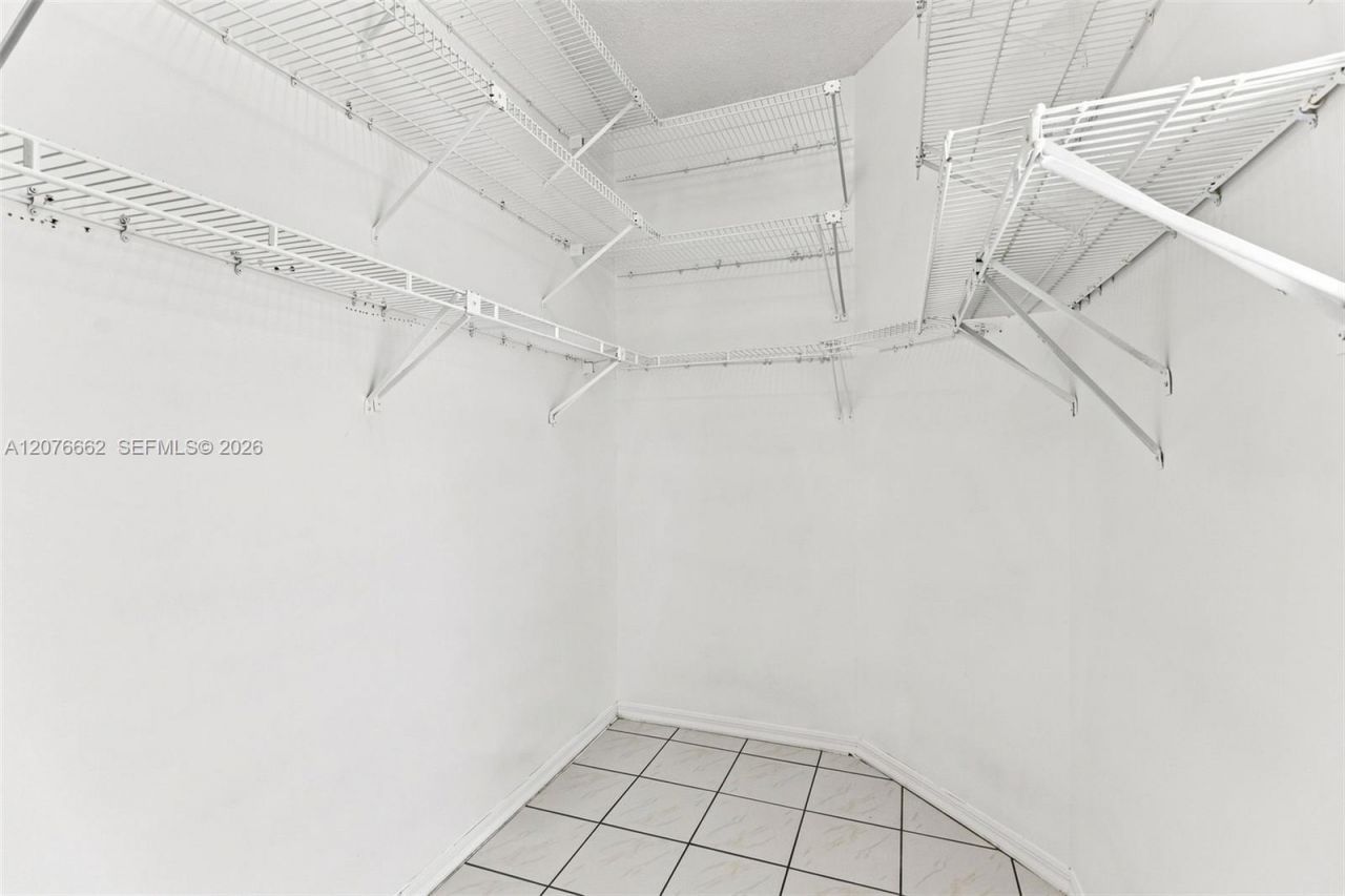 19181 NW 89th Ave , Hialeah, FL 33018 Photo