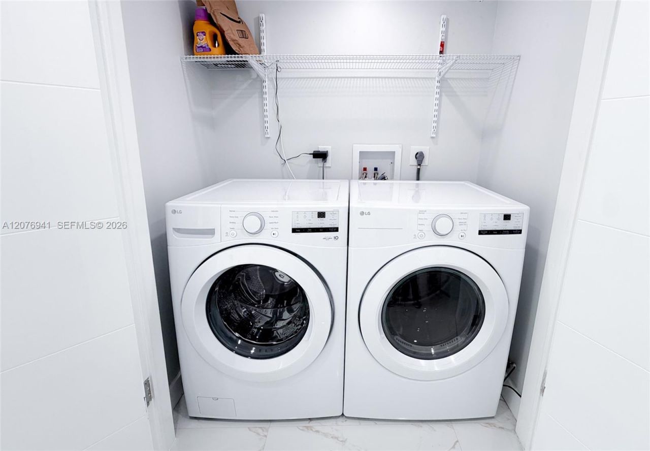 1800 Collins Ave, Unit 3H, Miami Beach, FL 33139 Photo