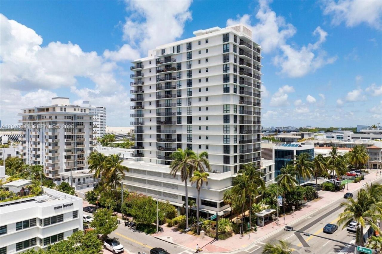 1800 Collins Ave, Unit 3H, Miami Beach, FL 33139 Photo