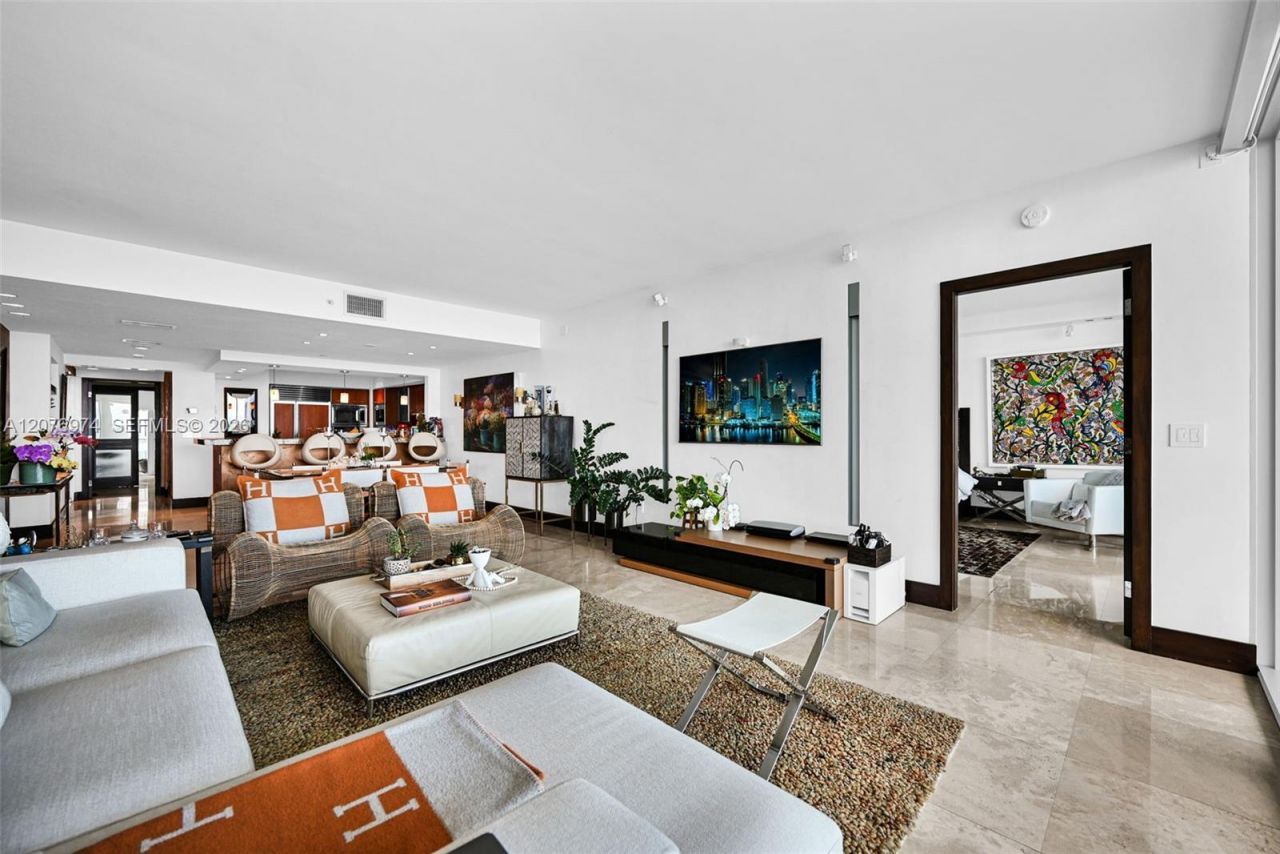 1331 Brickell Bay Dr, Unit 3607, Miami, FL 33131 Photo