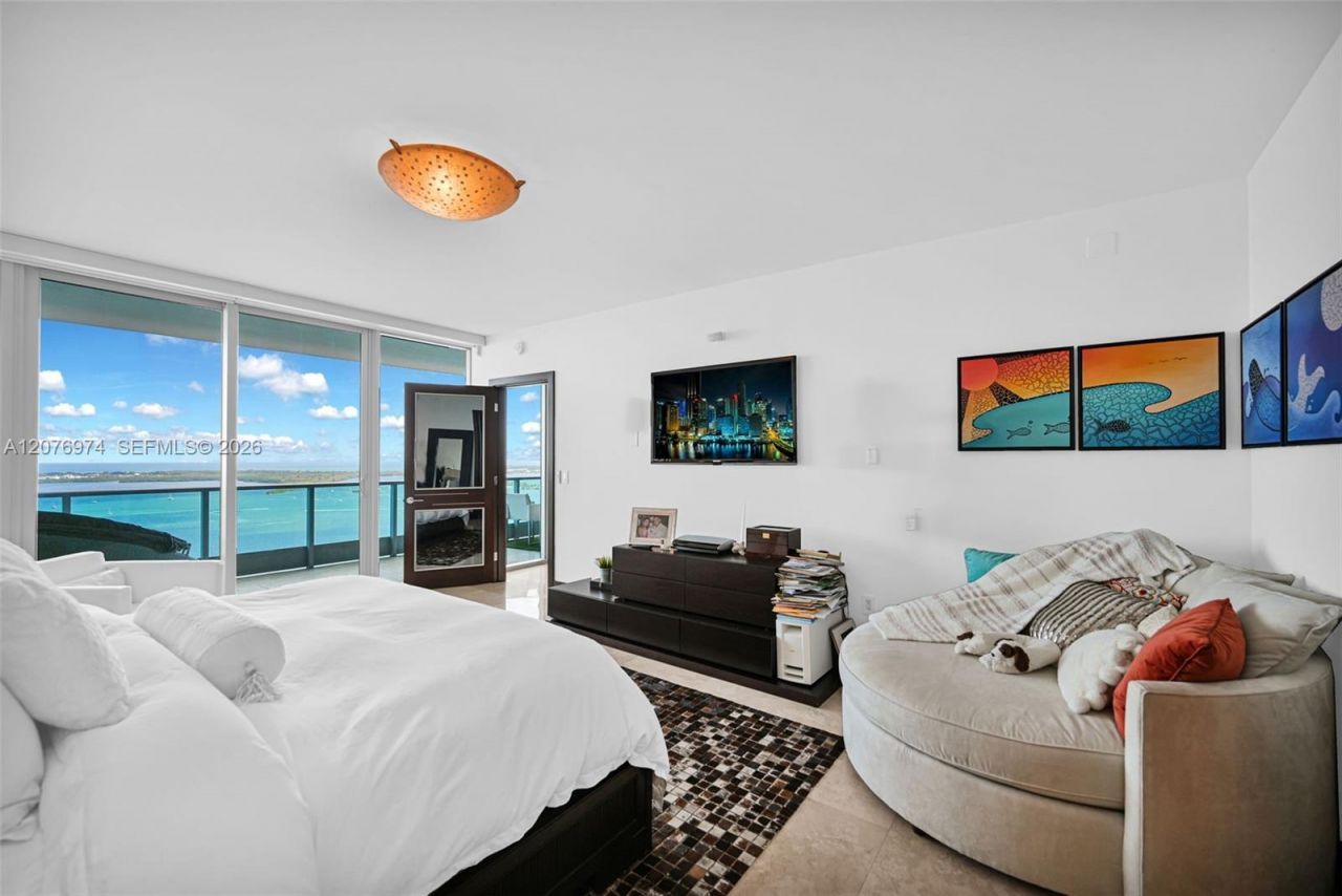 1331 Brickell Bay Dr, Unit 3607, Miami, FL 33131 Photo