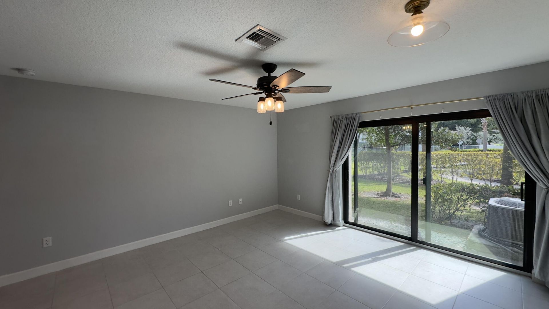 4230 Napoli Lake Drive, Riviera Beach, FL 33410 Photo
