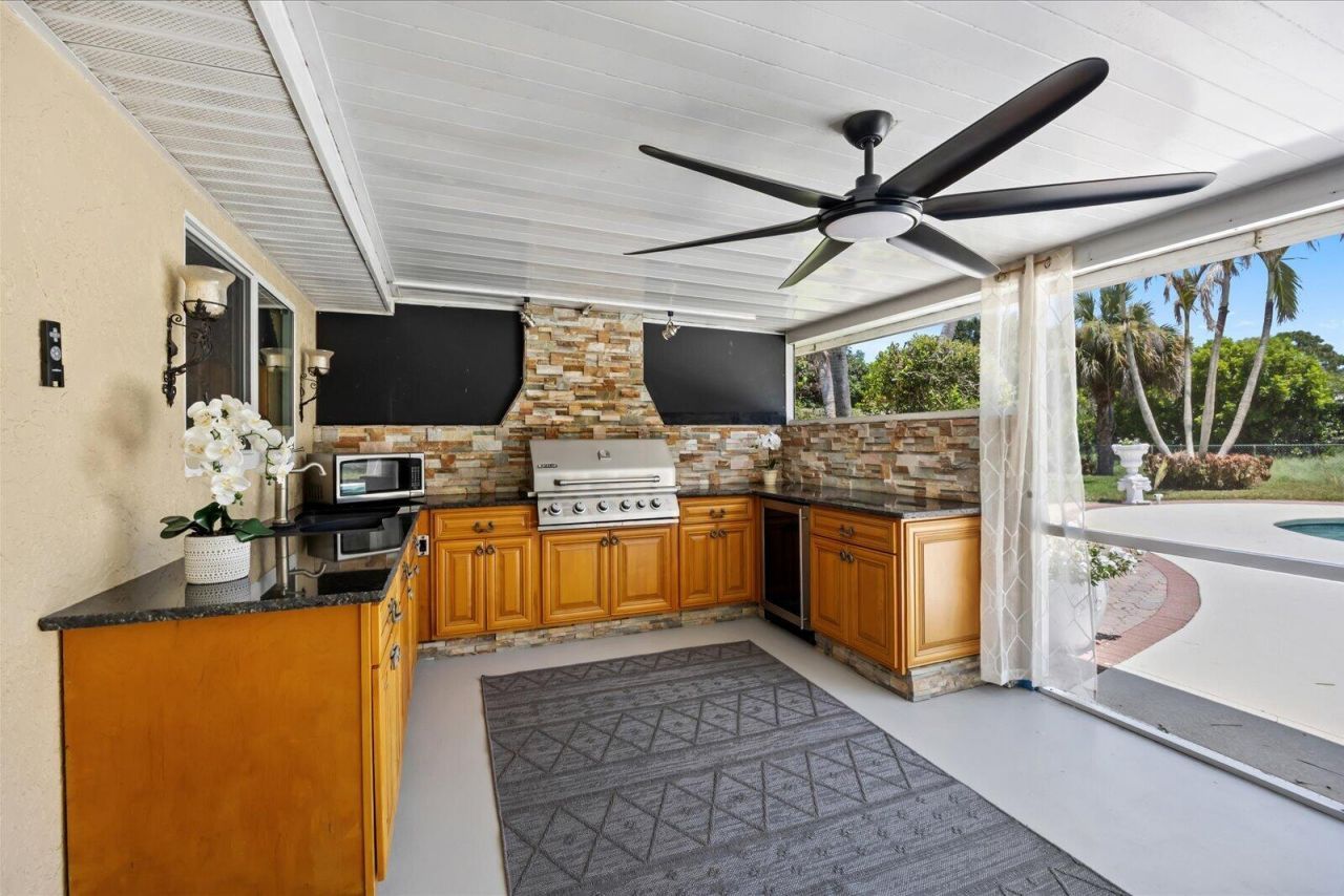 1819 SE Elrose Street, Port Saint Lucie, FL 34952 Photo