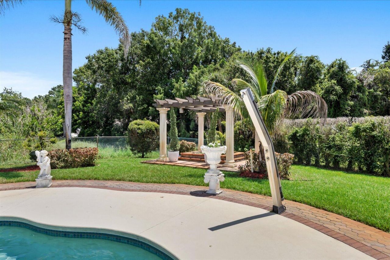 1819 SE Elrose Street, Port Saint Lucie, FL 34952 Photo