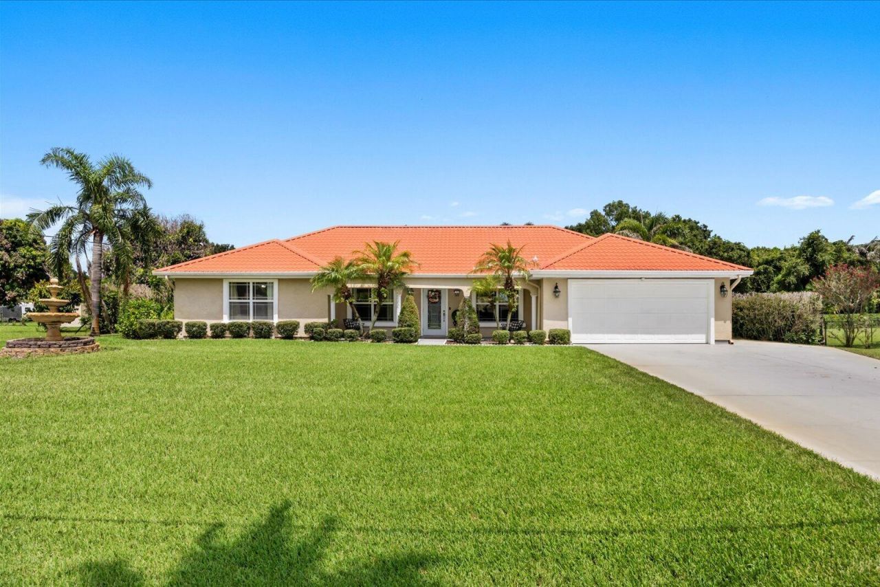 1819 SE Elrose Street, Port Saint Lucie, FL 34952 Photo