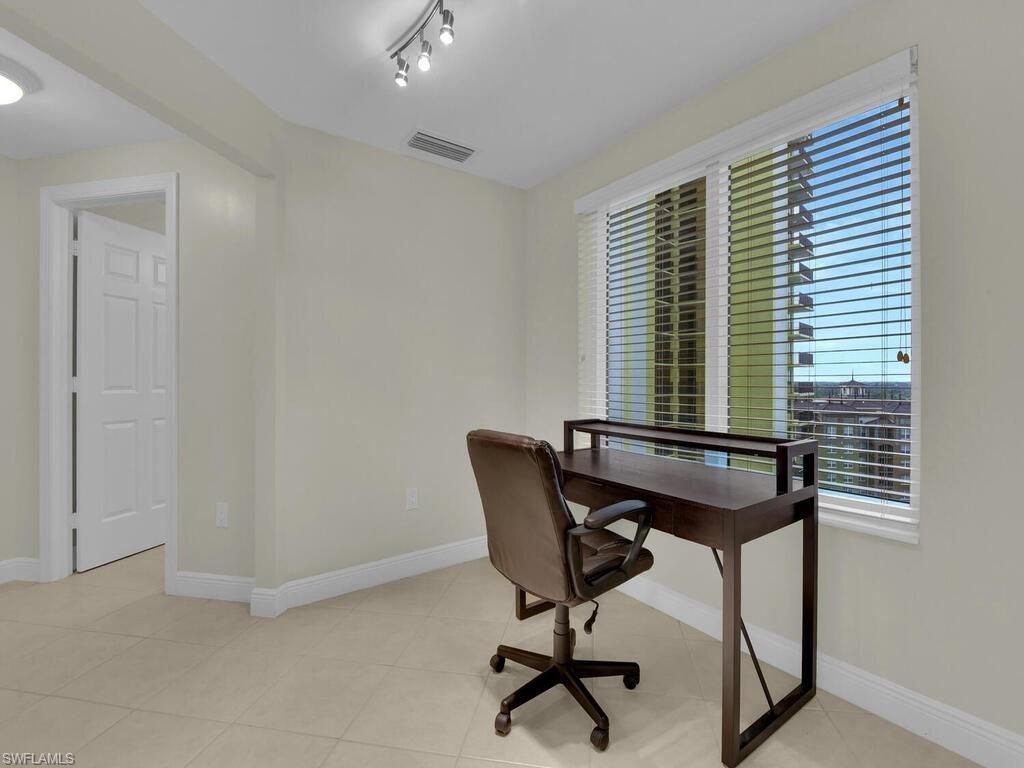 2745 1st St , Unit 1006, Fort Myers, FL 33916 Photo