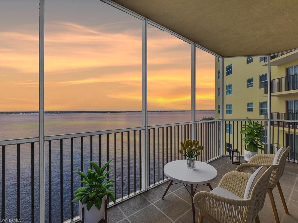 2745 1st St, Unit 1006, Fort Myers, FL 33916 Photo