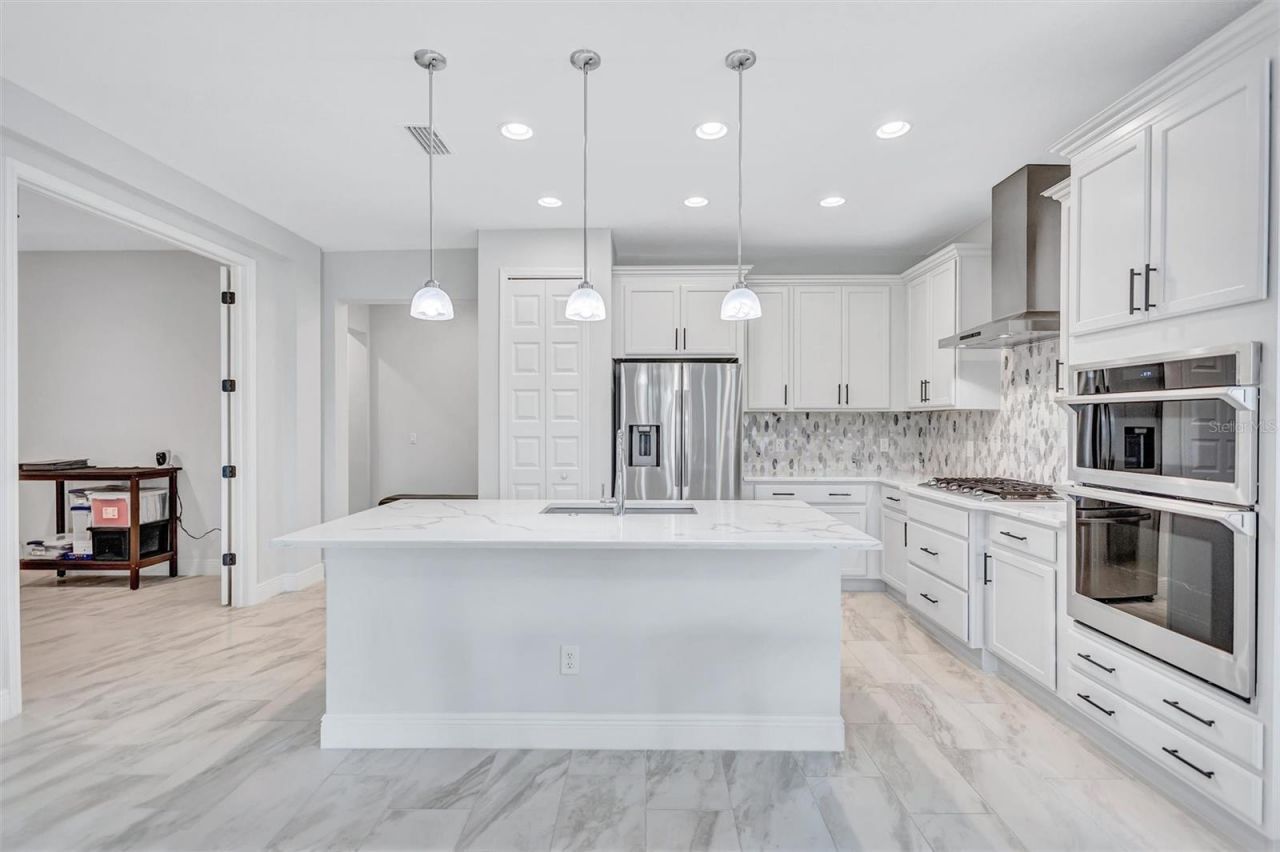 10606 Klee Avenue , Bradenton, FL 34212 Photo