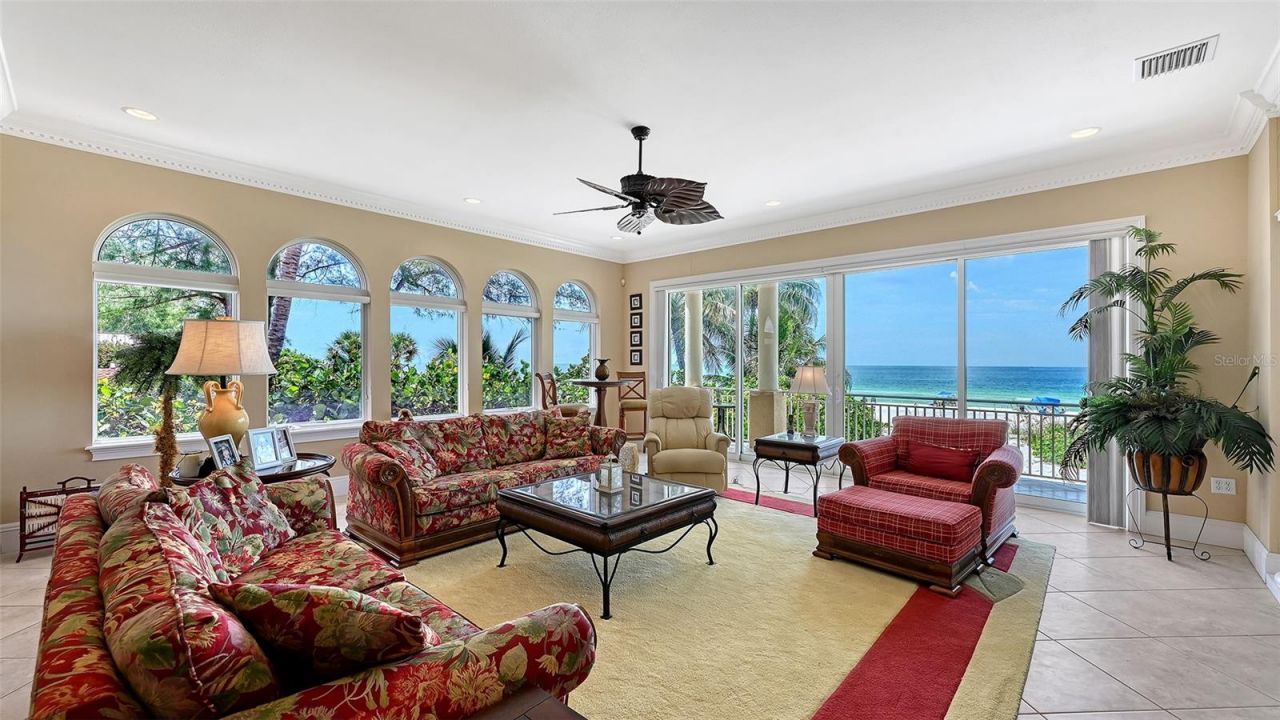 106 74th Street, Unit 100, Bradenton Beach, FL 34217 Photo