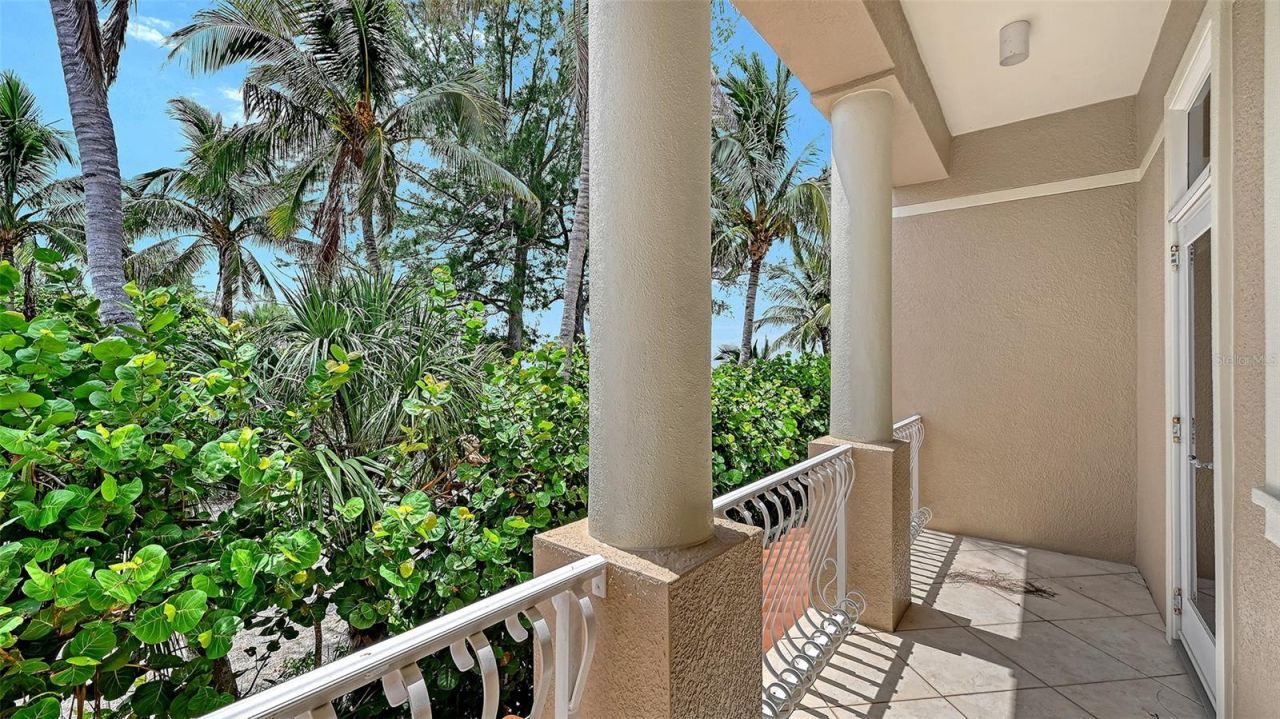 106 74th Street, Unit 100, Bradenton Beach, FL 34217 Photo