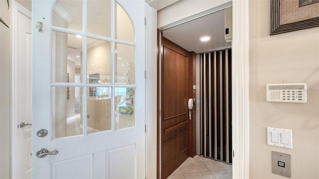 106 74th Street, Unit 100, Bradenton Beach, FL 34217 Photo