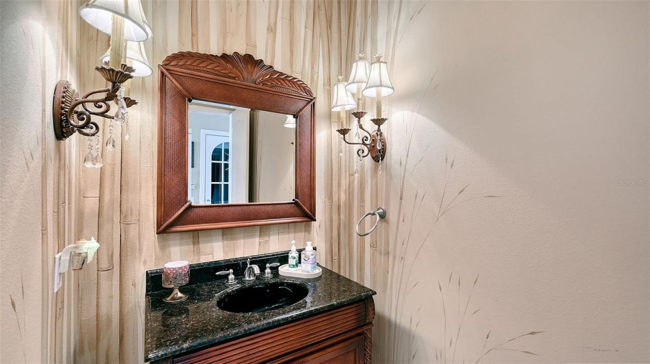 106 74th Street, Unit 100, Bradenton Beach, FL 34217 Photo