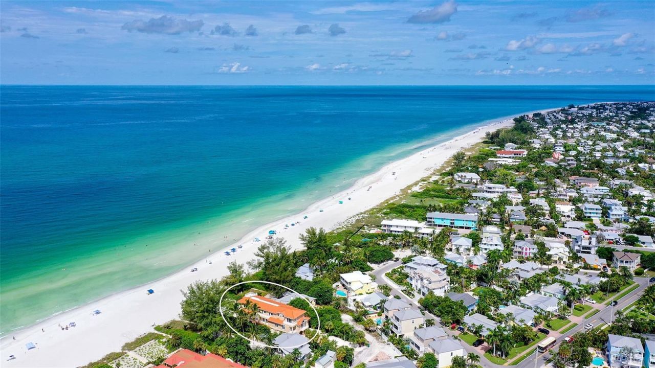 106 74th Street, Unit 100, Bradenton Beach, FL 34217 Photo
