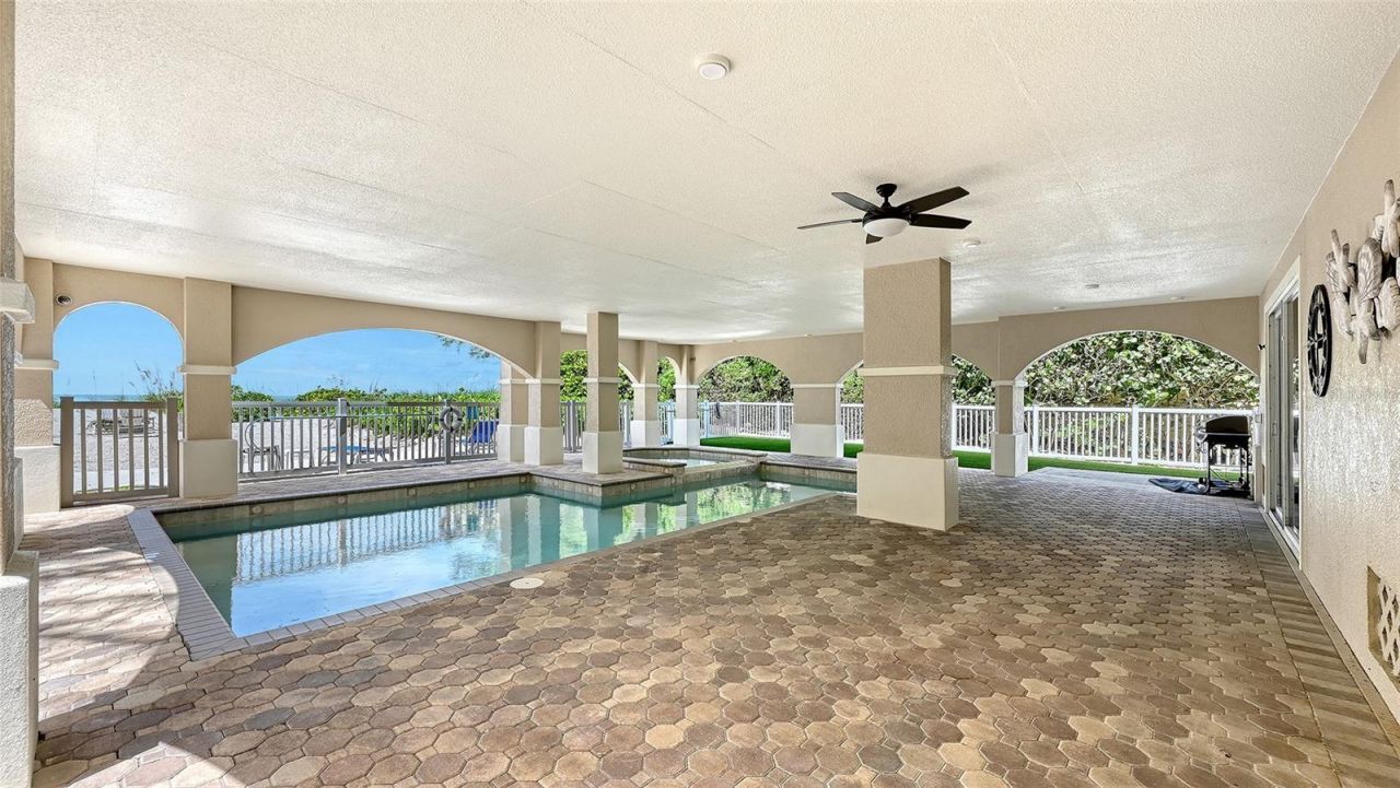 106 74th Street, Unit 100, Bradenton Beach, FL 34217 Photo