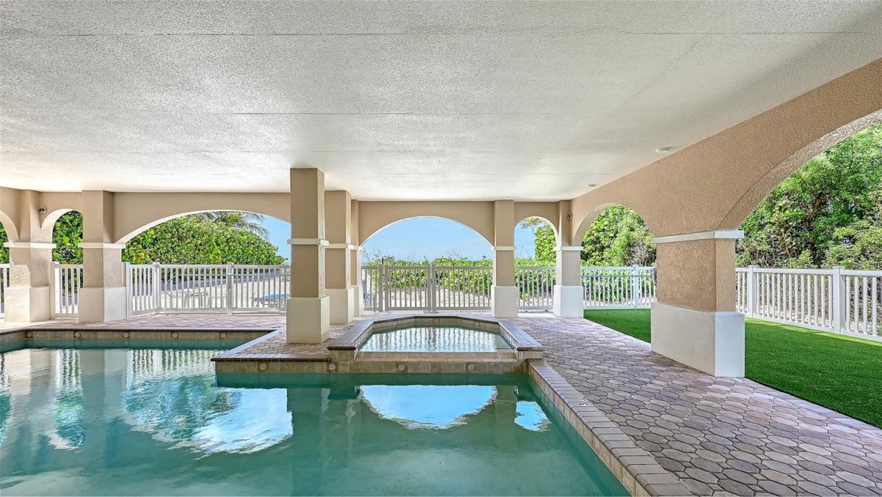 106 74th Street, Unit 100, Bradenton Beach, FL 34217 Photo