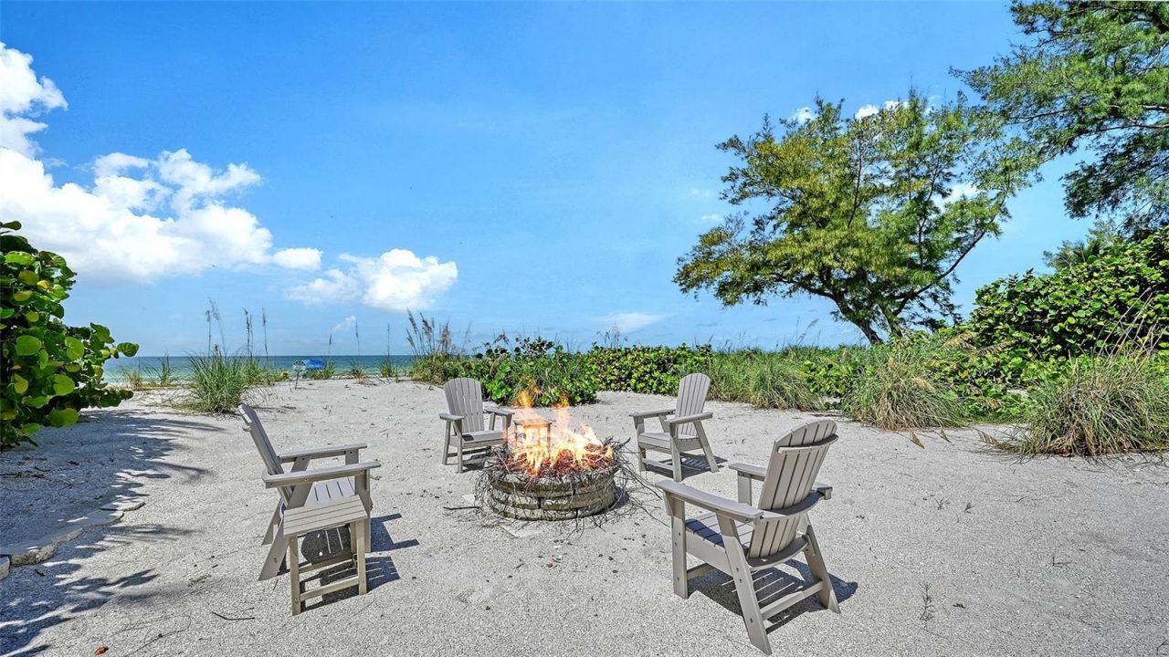 106 74th Street, Unit 100, Bradenton Beach, FL 34217 Photo