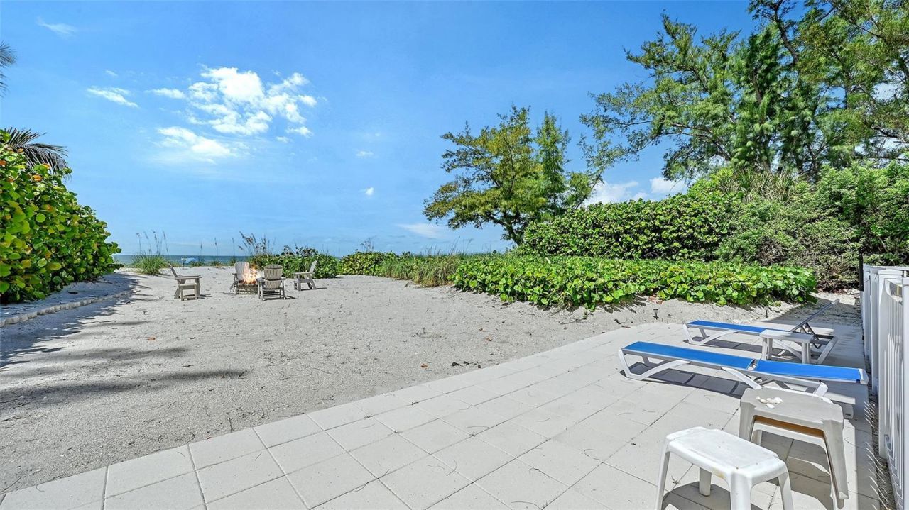 106 74th Street, Unit 100, Bradenton Beach, FL 34217 Photo