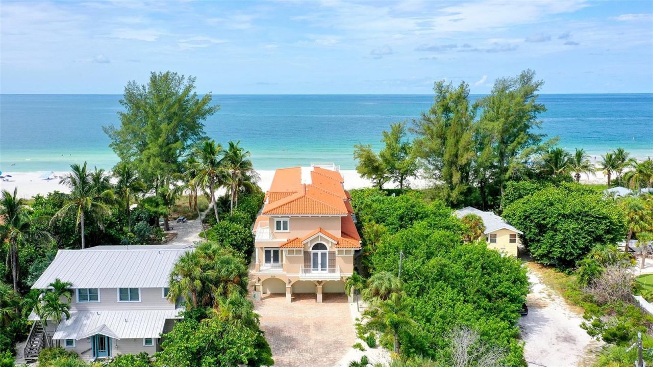 106 74th Street, Unit 100, Bradenton Beach, FL 34217 Photo