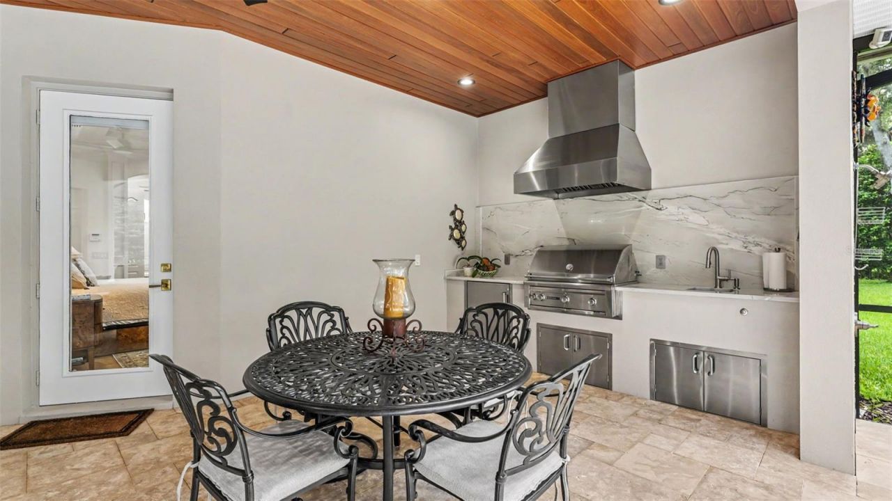 6774 Crescent Woods Circle, Lakeland, FL 33813 Photo