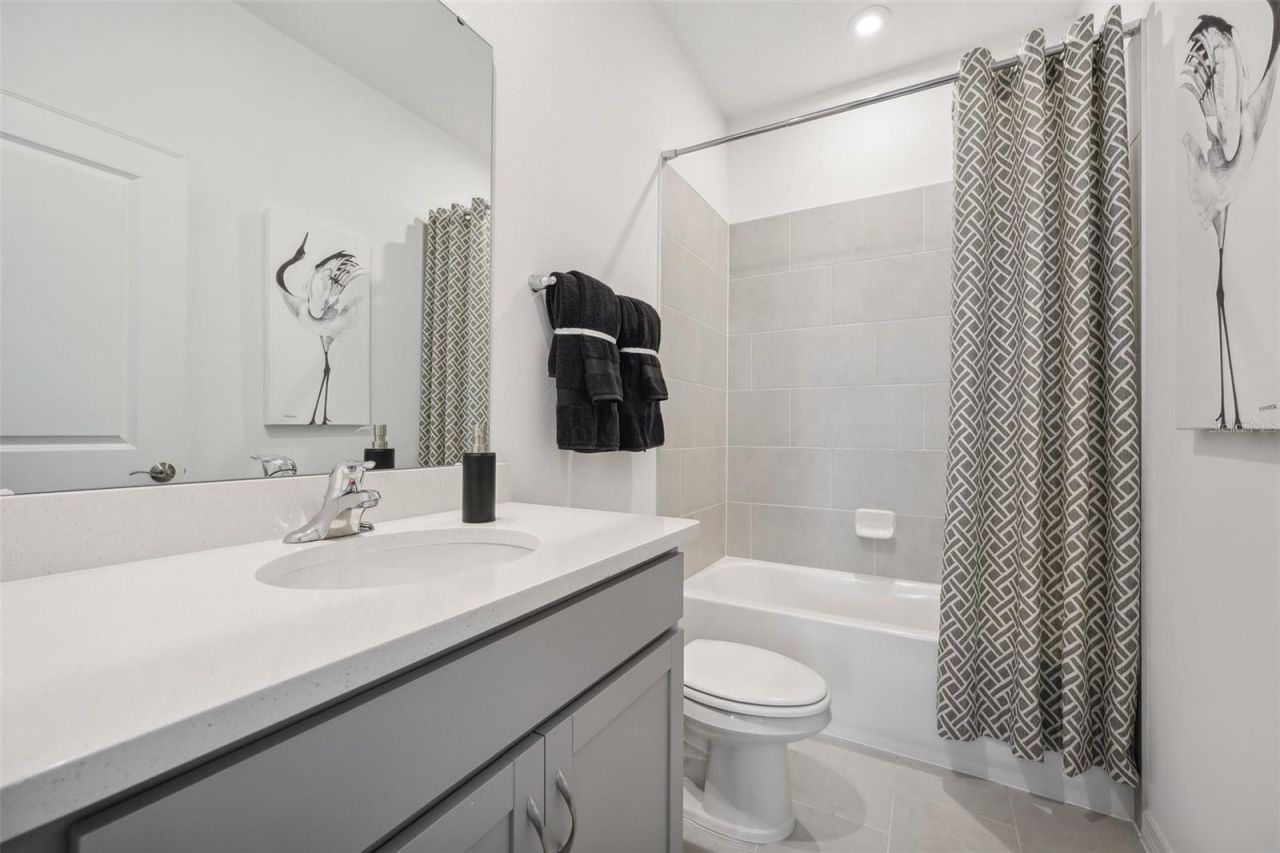 9241 Harris Hawk Drive , Leesburg, FL 34788 Photo