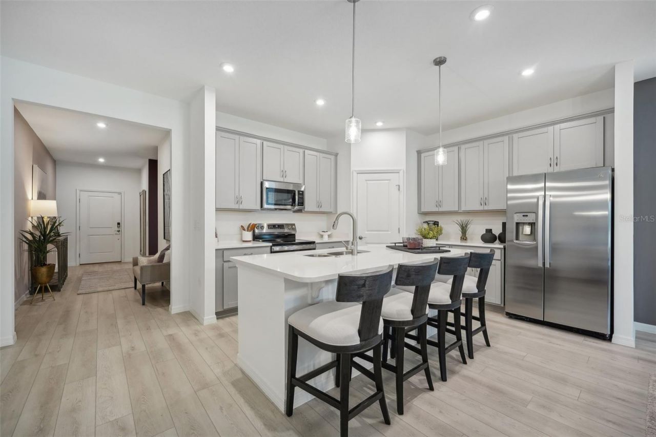 9241 Harris Hawk Drive , Leesburg, FL 34788 Photo