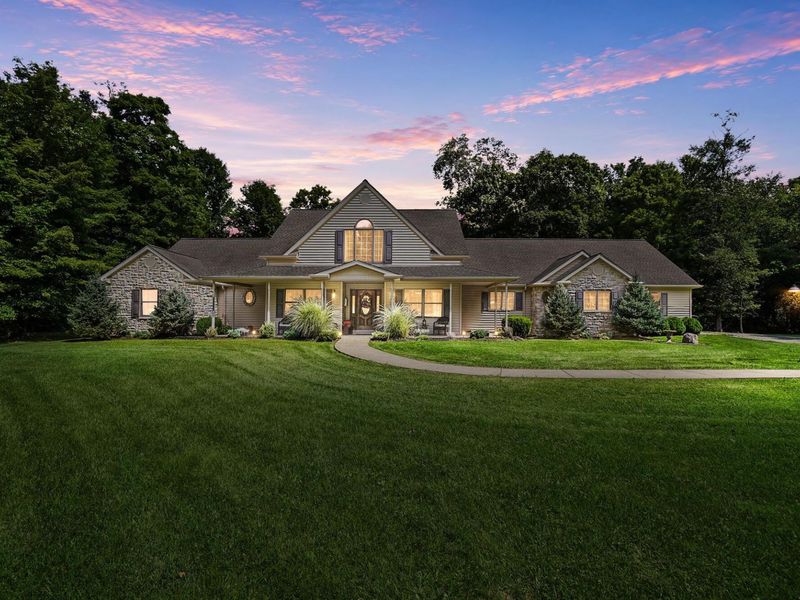 2198 Refugee Road SW, Hebron, OH 43025 Photo 2
