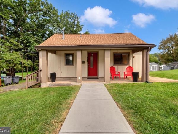 327 S HORNERS LANE, ROCKVILLE, MD 20850