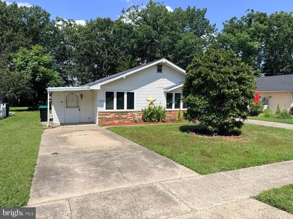 194 ELMTOWNE BOULEVARD, HAMMONTON, NJ 08037