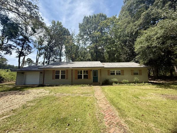 5131 River Road, Mantachie, MS 38855