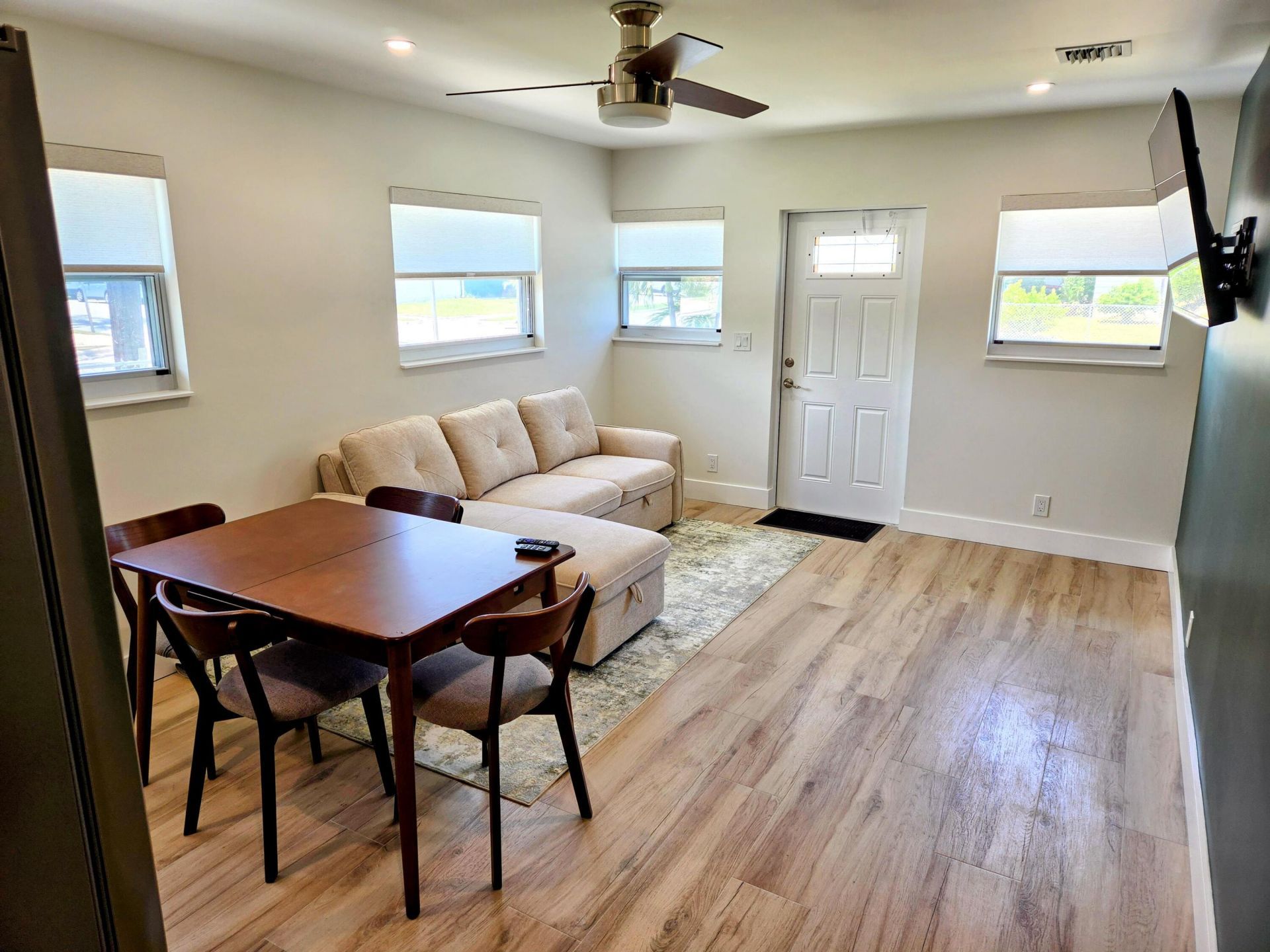 628 Monroe Drive, Unit Front, West Palm Beach, FL 33405 Photo