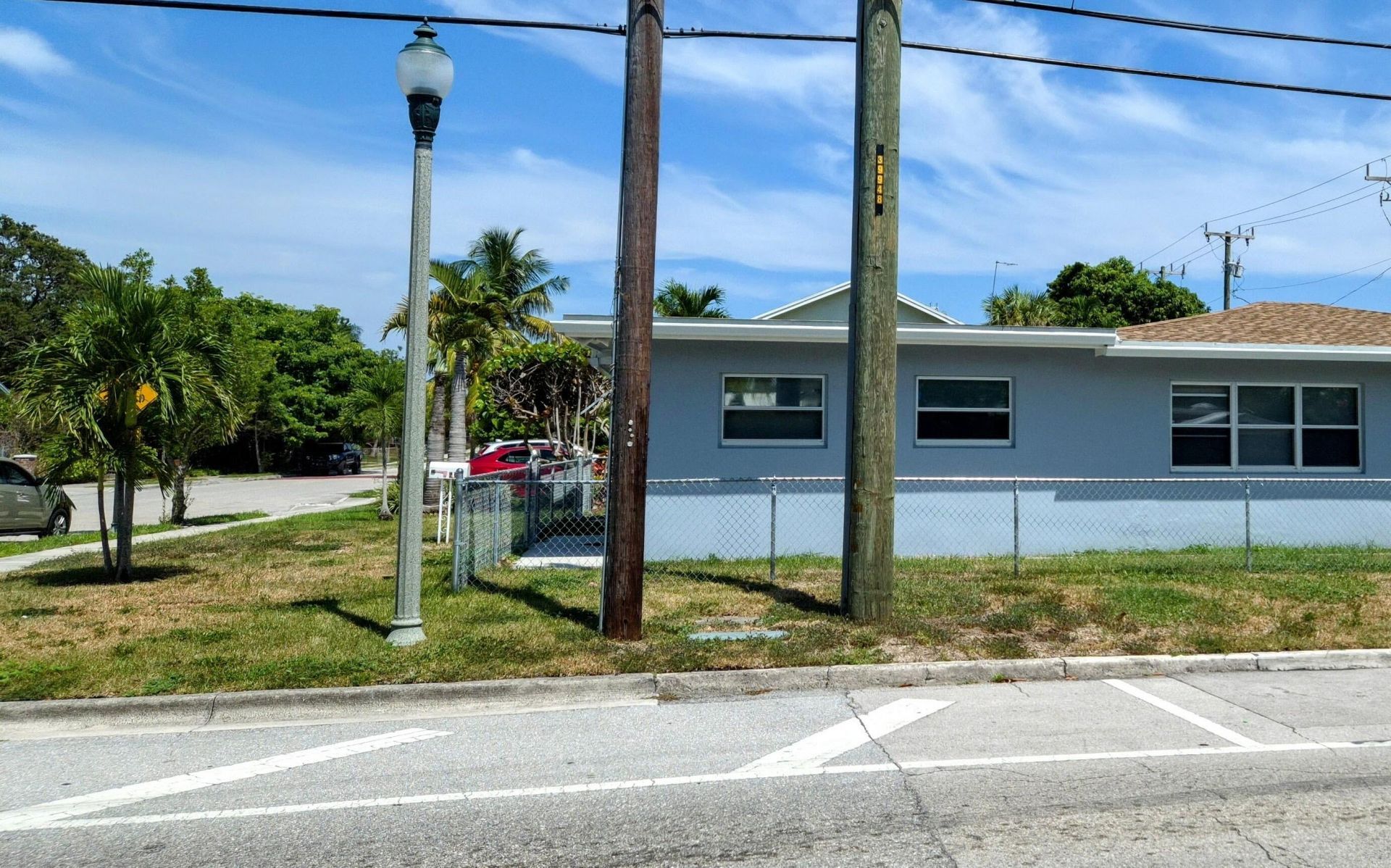 628 Monroe Drive, Unit Front, West Palm Beach, FL 33405 Photo