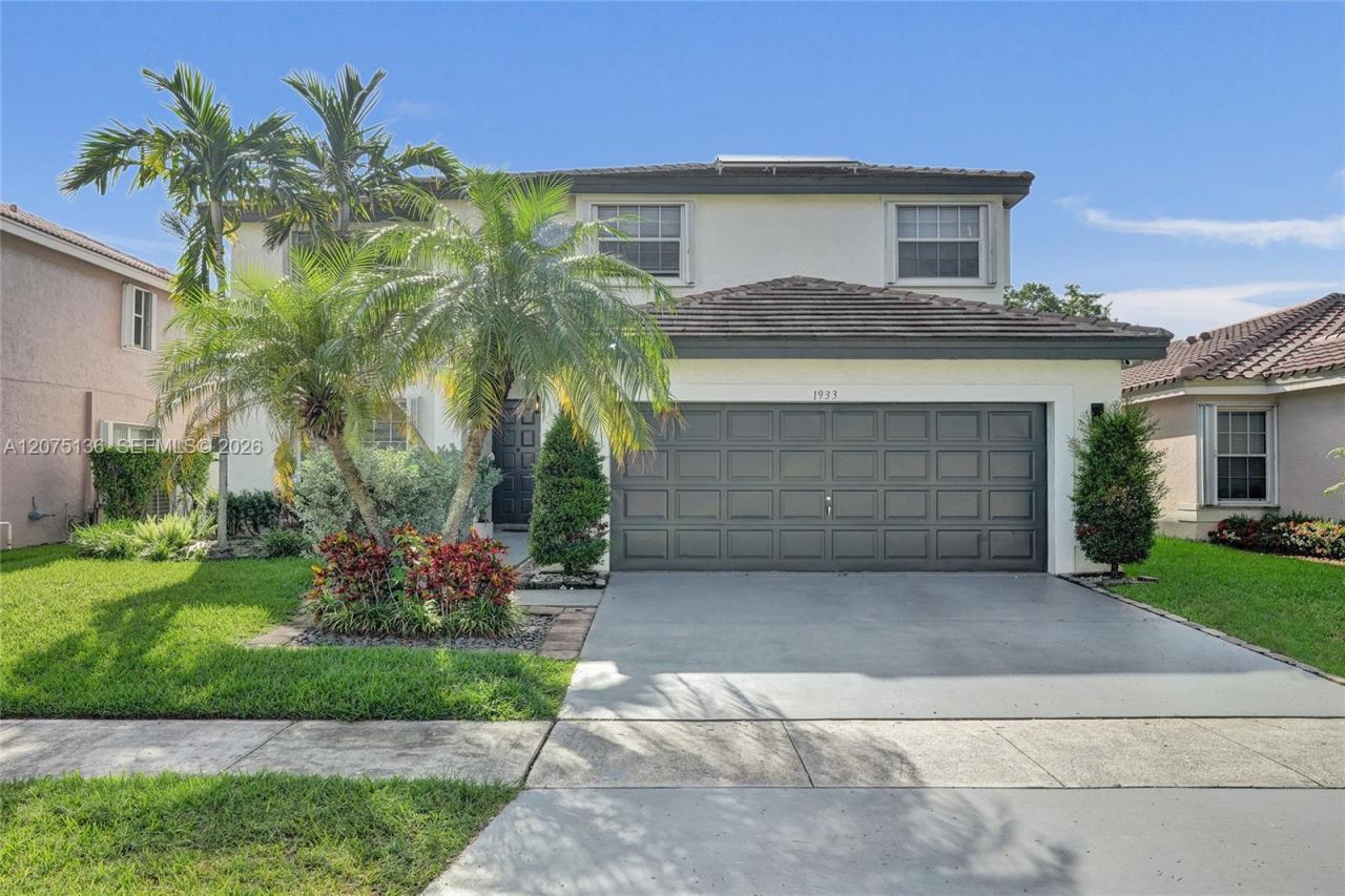 1933 SW 180th Ter, Miramar, FL 33029 Photo